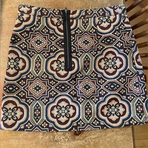 Topshop multicolour fitted mini tapestry skirt - Picture 2 of 12